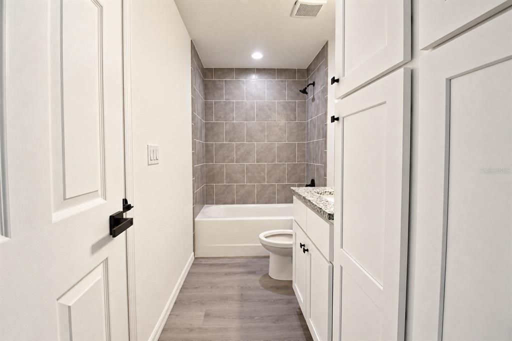 В аренду: $1,650 (2 спален, 2 ванн, 1133 Квадратных фут)
