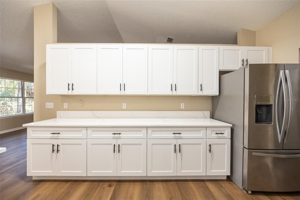 En Venta: $379,900 (4 camas, 2 baños, 2580 Pies cuadrados)