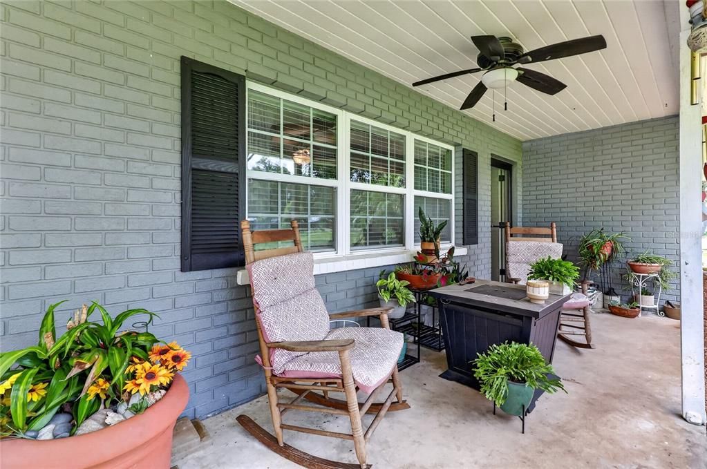 For Sale: $934,900 (3 beds, 2 baths, 1788 Square Feet)