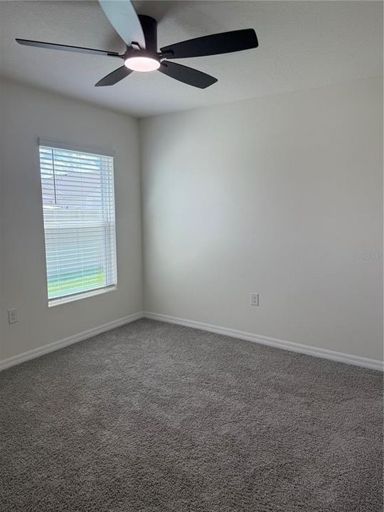 For Rent: $2,100 (4 beds, 2 baths, 1827 Square Feet)