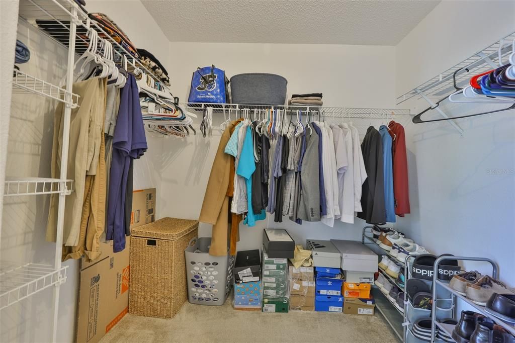 En Renta: $2,300 (4 camas, 2 baños, 1945 Pies cuadrados)