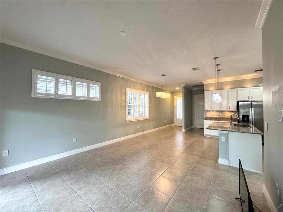 В аренду: $2,099 (2 спален, 2 ванн, 1464 Квадратных фут)