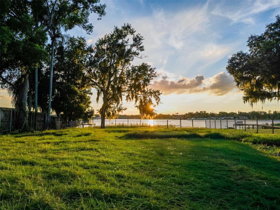 En Venta: $2,199,000 (6 camas, 3 baños, 3483 Pies cuadrados)