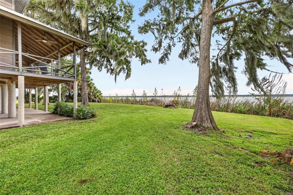 For Sale: $499,900 (4 beds, 3 baths, 1856 Square Feet)