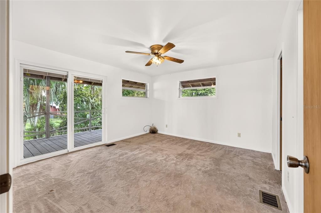 For Sale: $499,900 (4 beds, 3 baths, 1856 Square Feet)