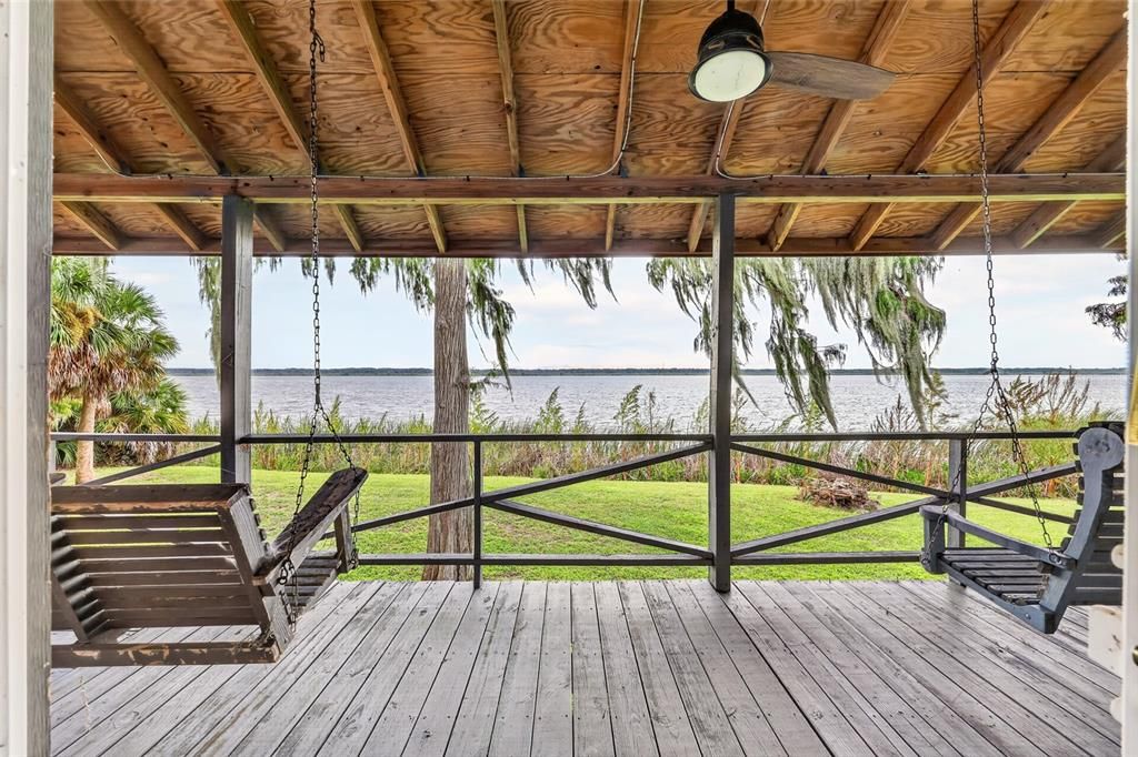 For Sale: $499,900 (4 beds, 3 baths, 1856 Square Feet)