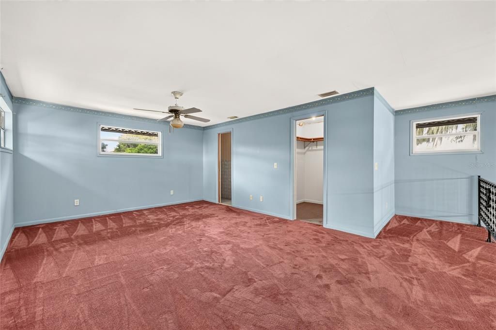 For Sale: $499,900 (4 beds, 3 baths, 1856 Square Feet)