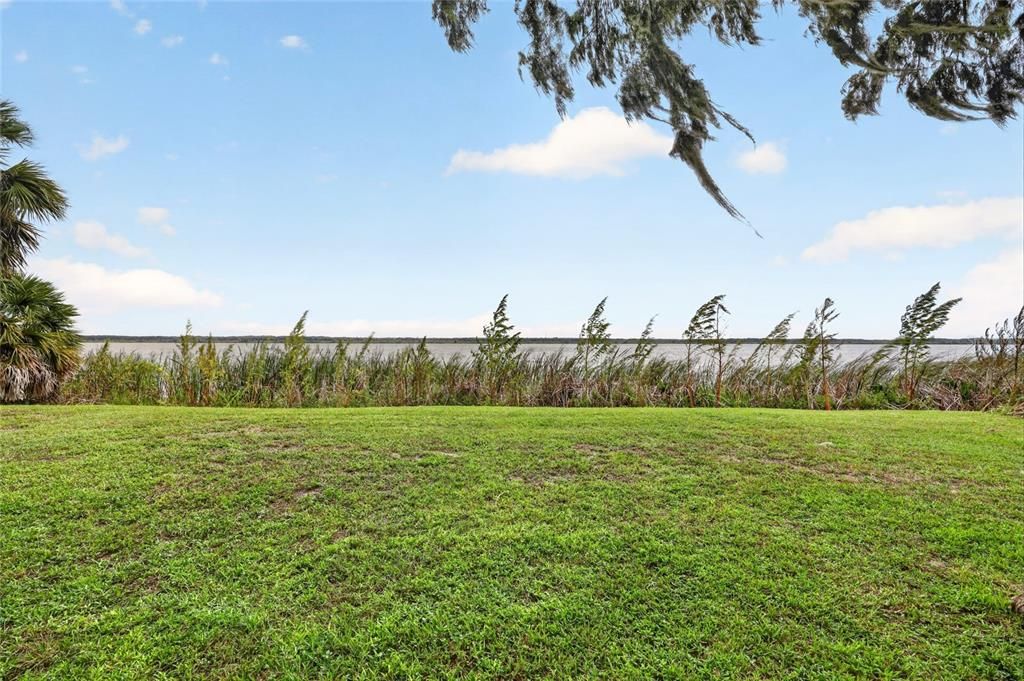 For Sale: $499,900 (4 beds, 3 baths, 1856 Square Feet)