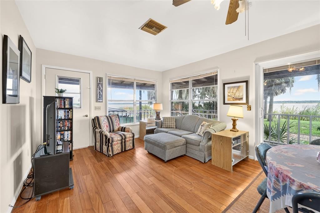For Sale: $499,900 (4 beds, 3 baths, 1856 Square Feet)