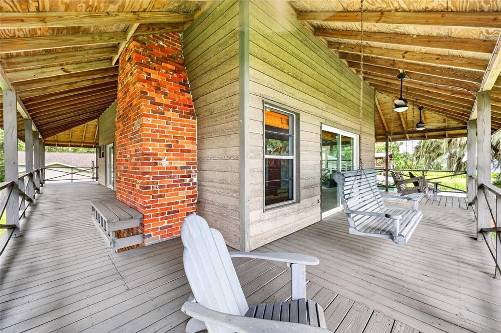 For Sale: $499,900 (4 beds, 3 baths, 1856 Square Feet)