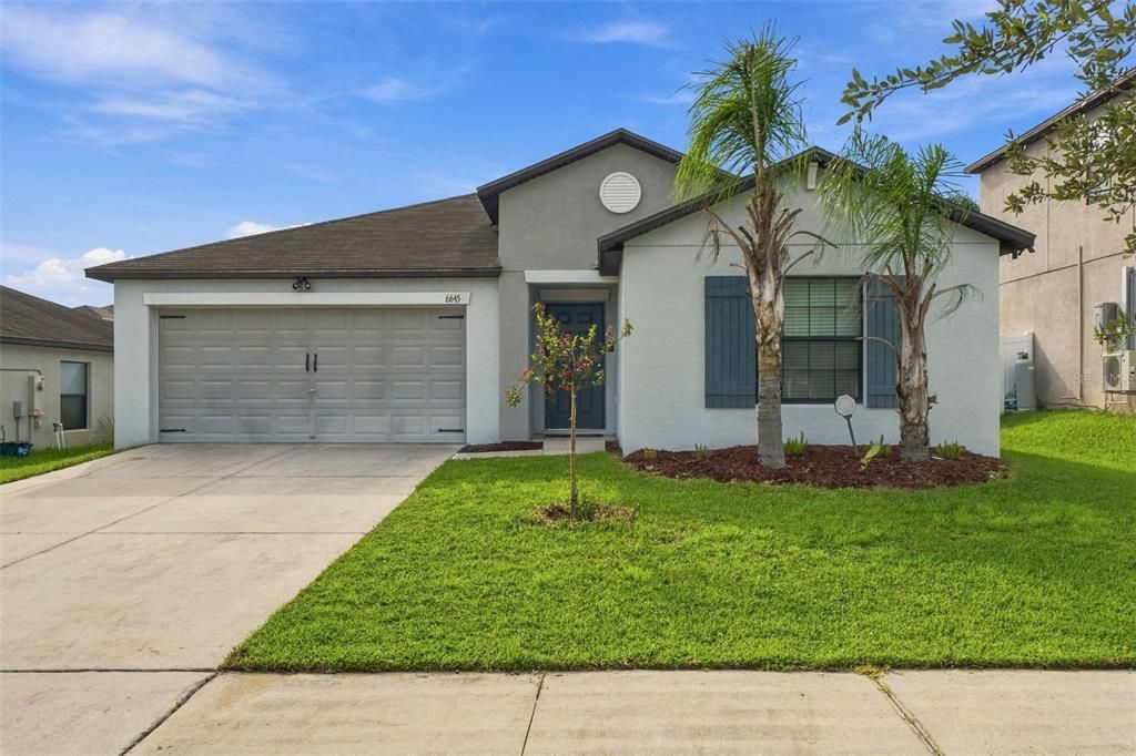 For Sale: $310,000 (4 beds, 2 baths, 1918 Square Feet)