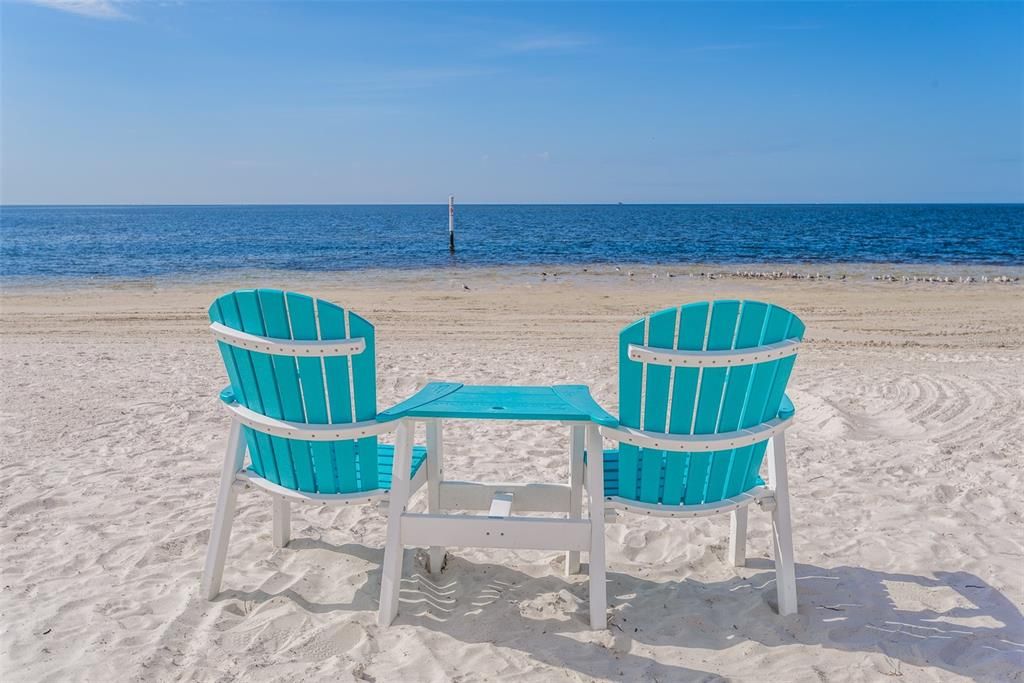For Rent: $2,750 (2 beds, 2 baths, 1811 Square Feet)