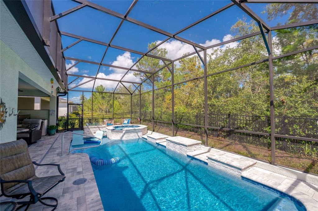 En Venta: $725,000 (3 camas, 3 baños, 2129 Pies cuadrados)
