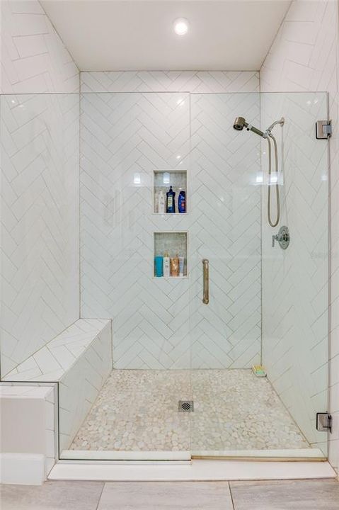 En Venta: $725,000 (3 camas, 3 baños, 2129 Pies cuadrados)