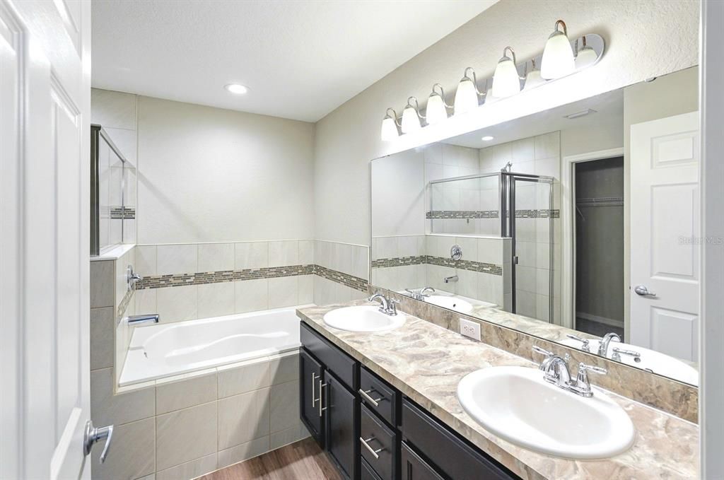 En Venta: $339,900 (3 camas, 2 baños, 1532 Pies cuadrados)