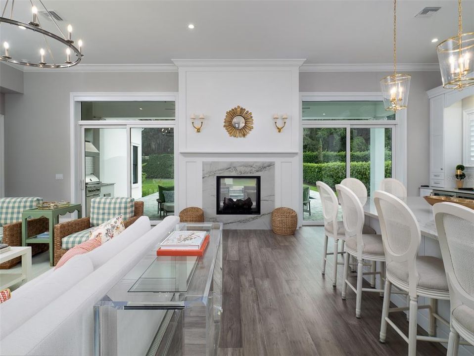 En Venta: $1,600,000 (3 camas, 3 baños, 2690 Pies cuadrados)