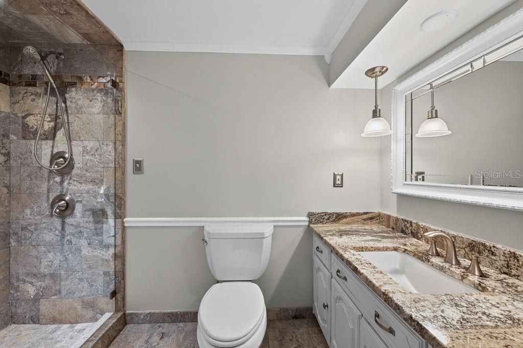 For Sale: $565,000 (5 beds, 3 baths, 2960 Square Feet)