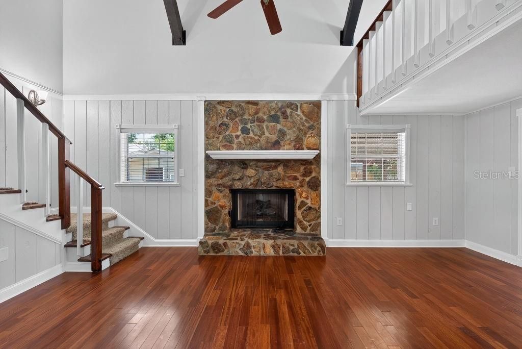 For Sale: $565,000 (5 beds, 3 baths, 2960 Square Feet)
