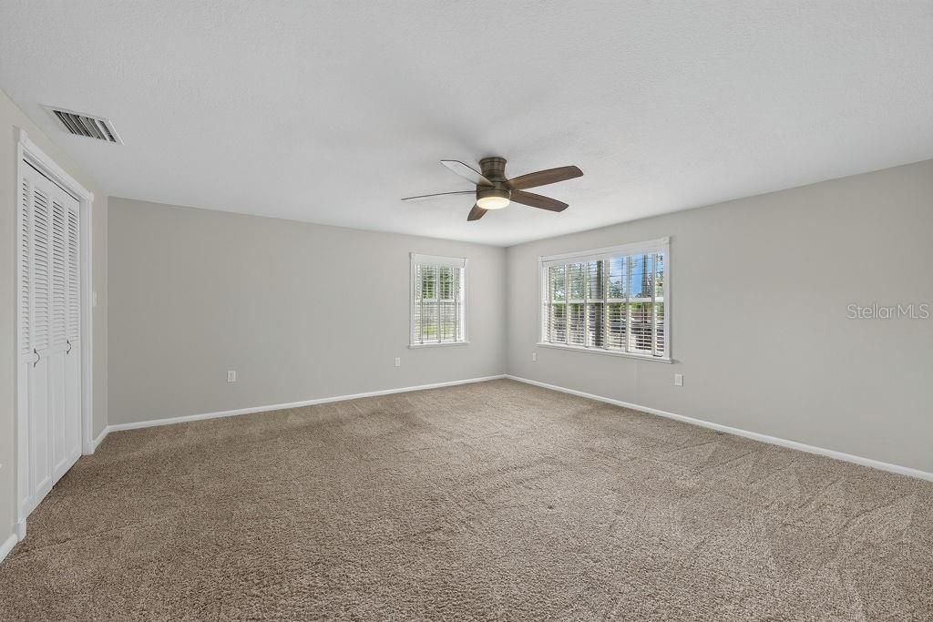 For Sale: $565,000 (5 beds, 3 baths, 2960 Square Feet)