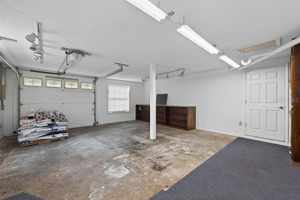 For Sale: $565,000 (5 beds, 3 baths, 2960 Square Feet)
