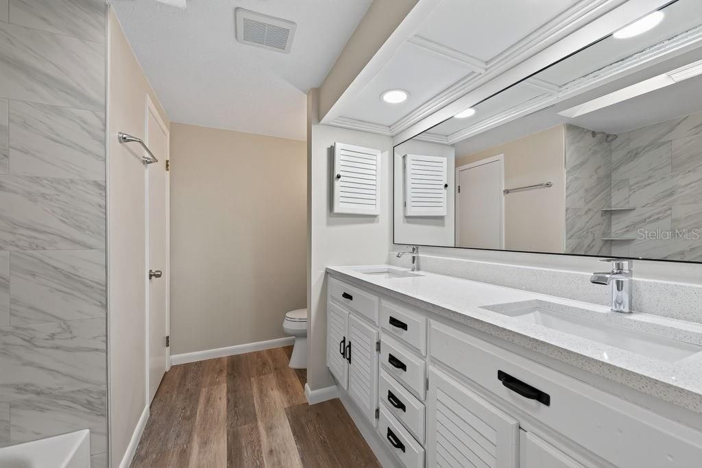 For Sale: $565,000 (5 beds, 3 baths, 2960 Square Feet)