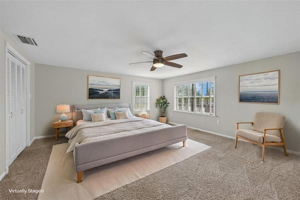 For Sale: $565,000 (5 beds, 3 baths, 2960 Square Feet)