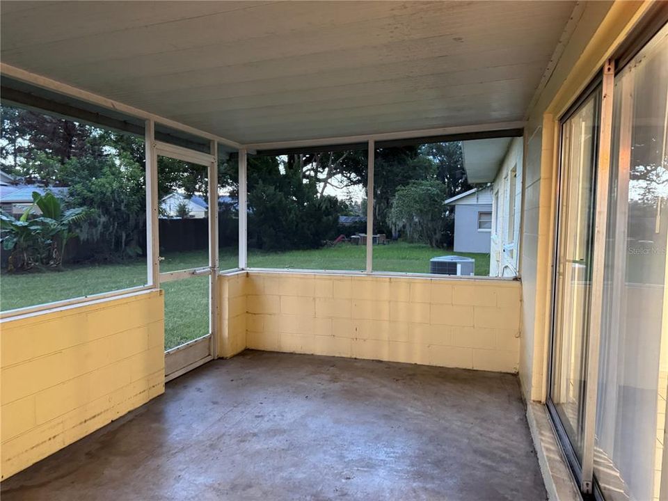 出租: $2,000 (3 贝兹, 2 浴室, 1248 平方英尺)