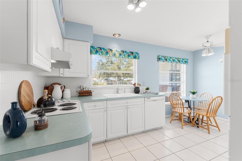 En Venta: $350,000 (2 camas, 2 baños, 1226 Pies cuadrados)