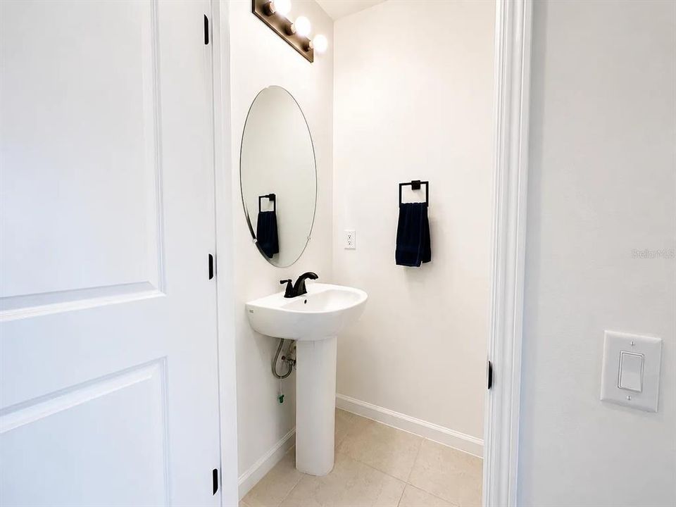For Rent: $2,900 (3 beds, 2 baths, 1648 Square Feet)