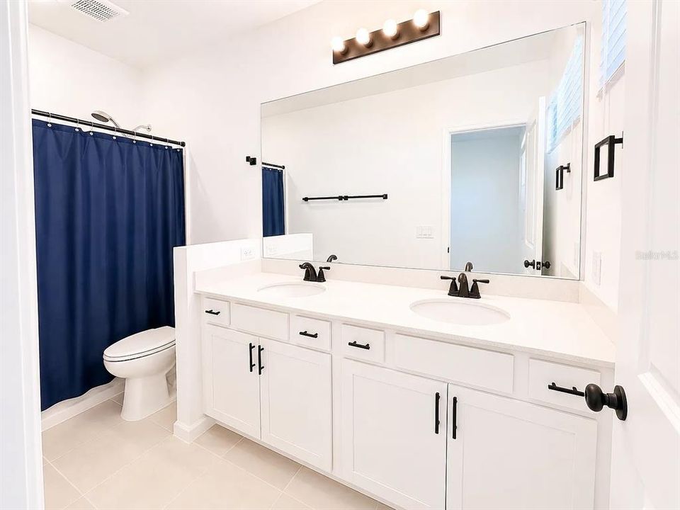 For Rent: $2,900 (3 beds, 2 baths, 1648 Square Feet)
