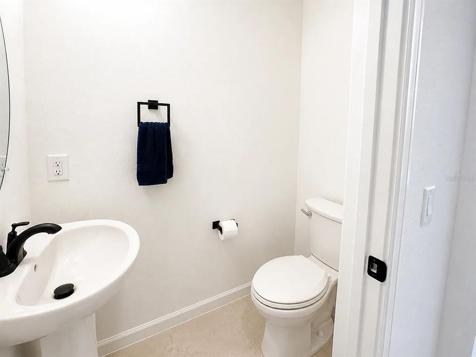 For Rent: $2,900 (3 beds, 2 baths, 1648 Square Feet)
