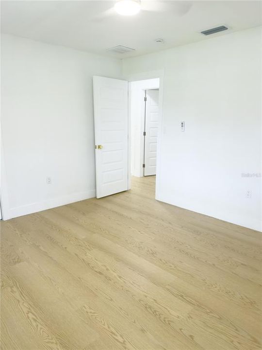 For Sale: $310,000 (3 beds, 2 baths, 1530 Square Feet)