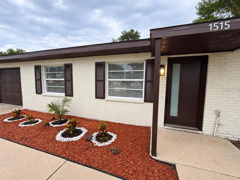 For Sale: $310,000 (3 beds, 2 baths, 1530 Square Feet)