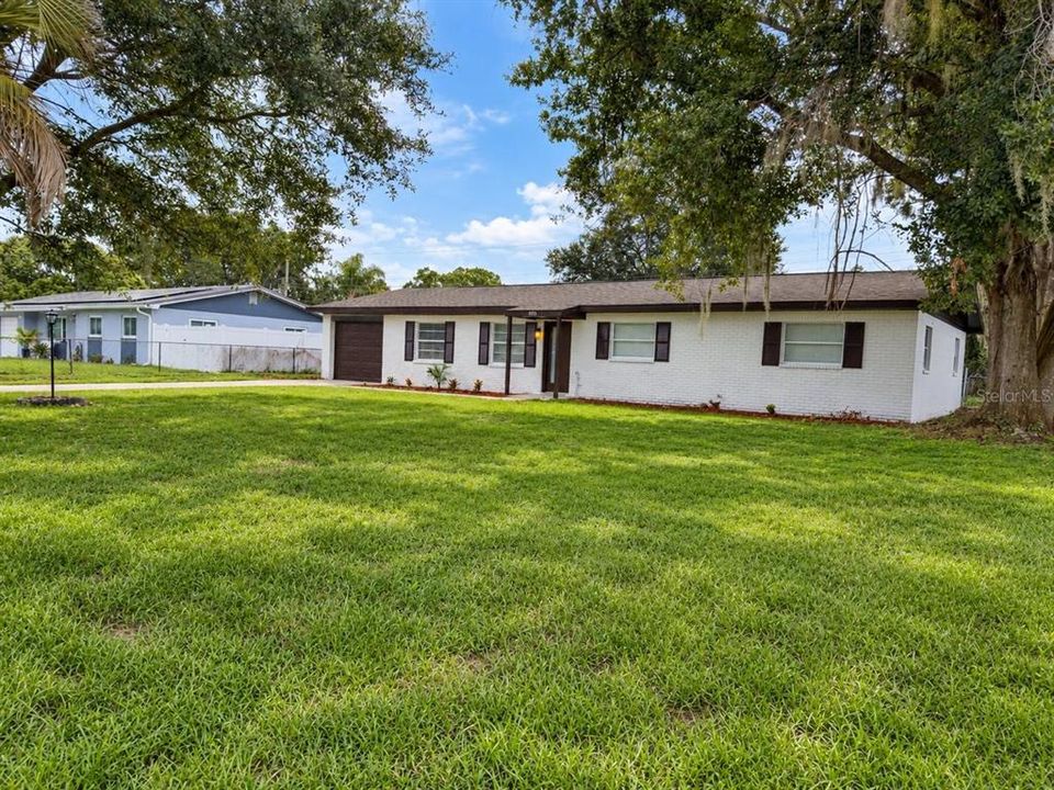 For Sale: $310,000 (3 beds, 2 baths, 1530 Square Feet)