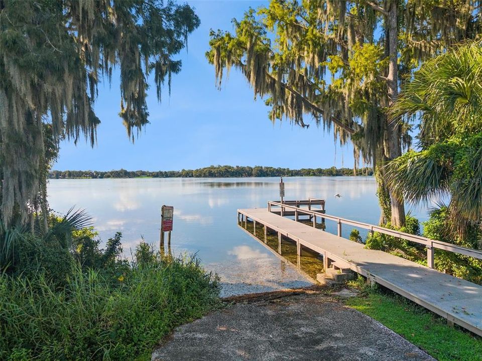 For Sale: $349,900 (2 beds, 2 baths, 1266 Square Feet)