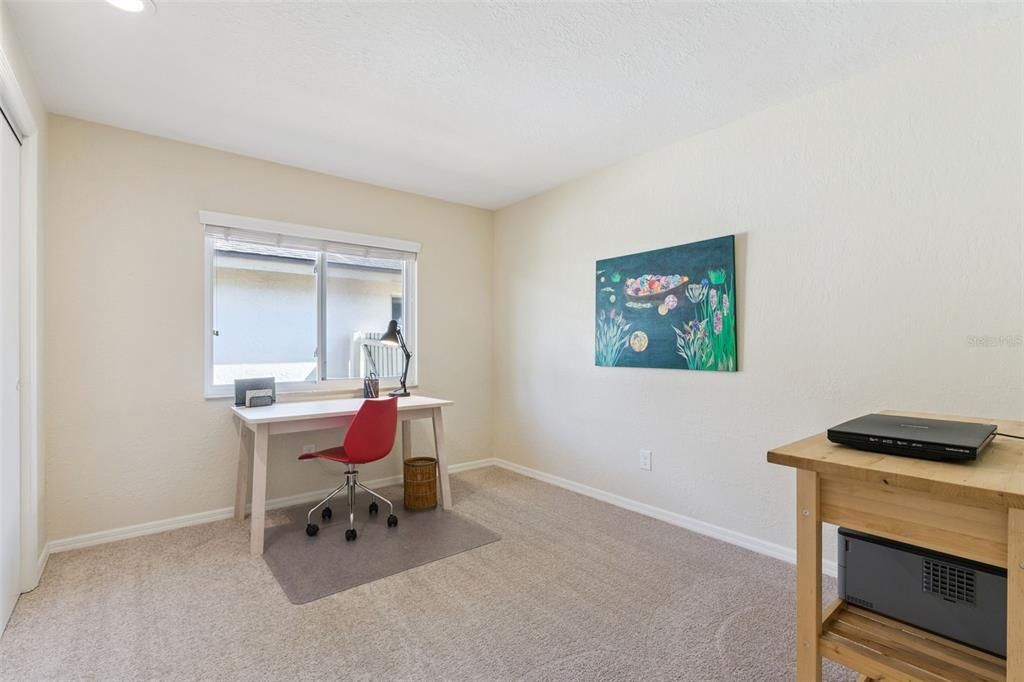 For Sale: $349,900 (2 beds, 2 baths, 1266 Square Feet)