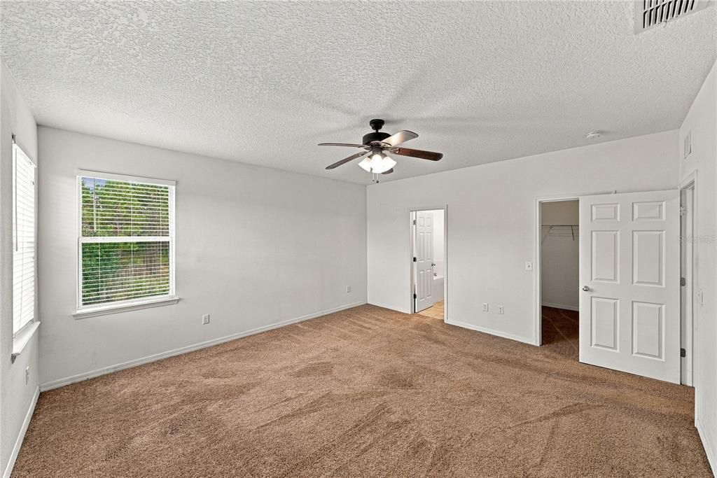 For Sale: $349,900 (4 beds, 3 baths, 2151 Square Feet)