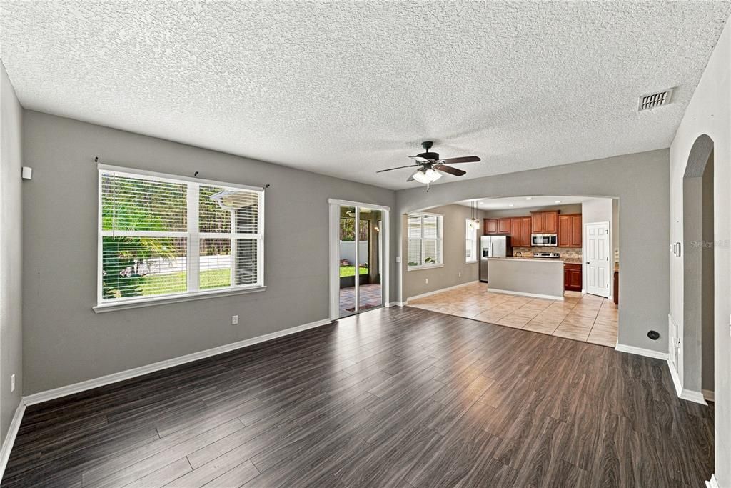 For Sale: $349,900 (4 beds, 3 baths, 2151 Square Feet)