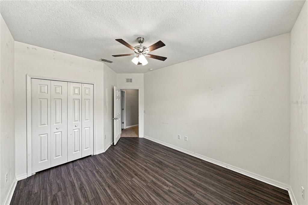 For Sale: $349,900 (4 beds, 3 baths, 2151 Square Feet)