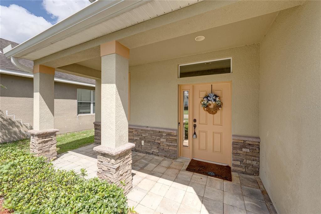 For Sale: $349,900 (4 beds, 3 baths, 2151 Square Feet)