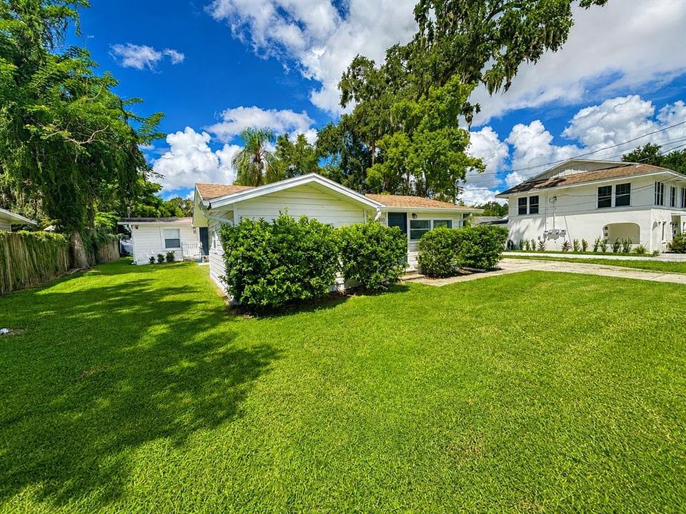 For Rent: $1,600 (2 beds, 1 baths, 669 Square Feet)