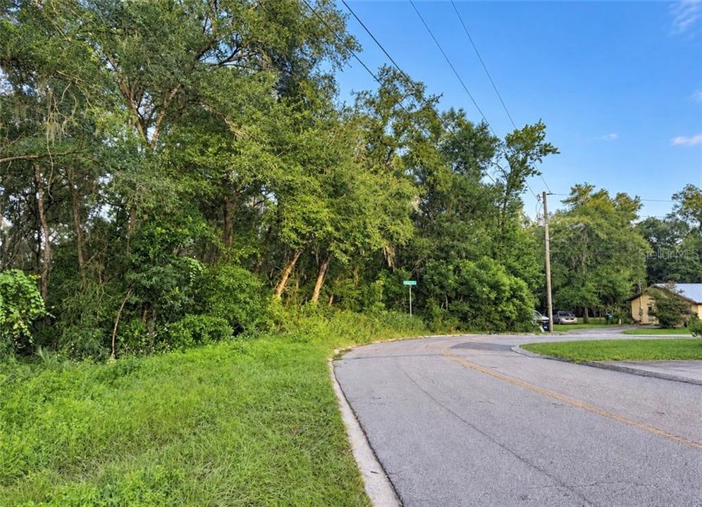 На продажу: $60,000 (1.71 acres)