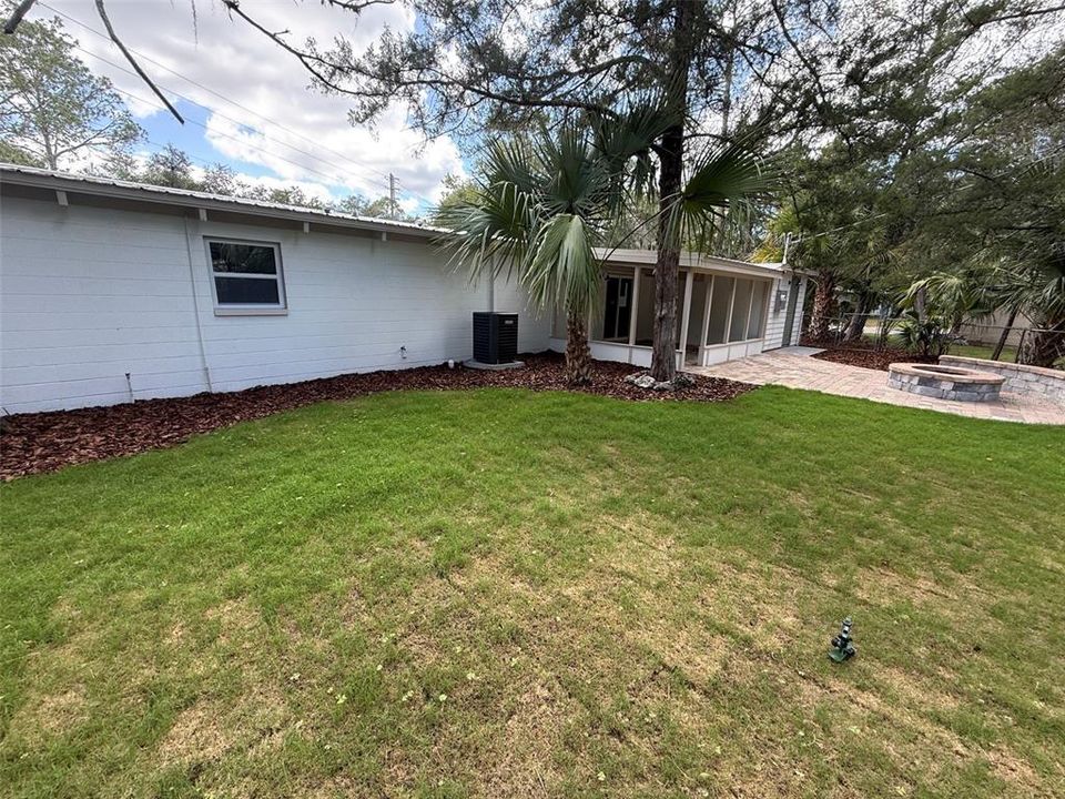 For Sale: $260,000 (3 beds, 2 baths, 1528 Square Feet)