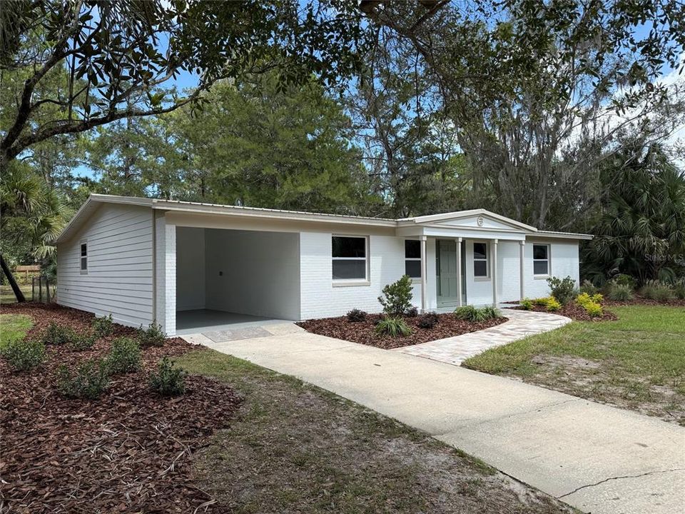 For Sale: $260,000 (3 beds, 2 baths, 1528 Square Feet)