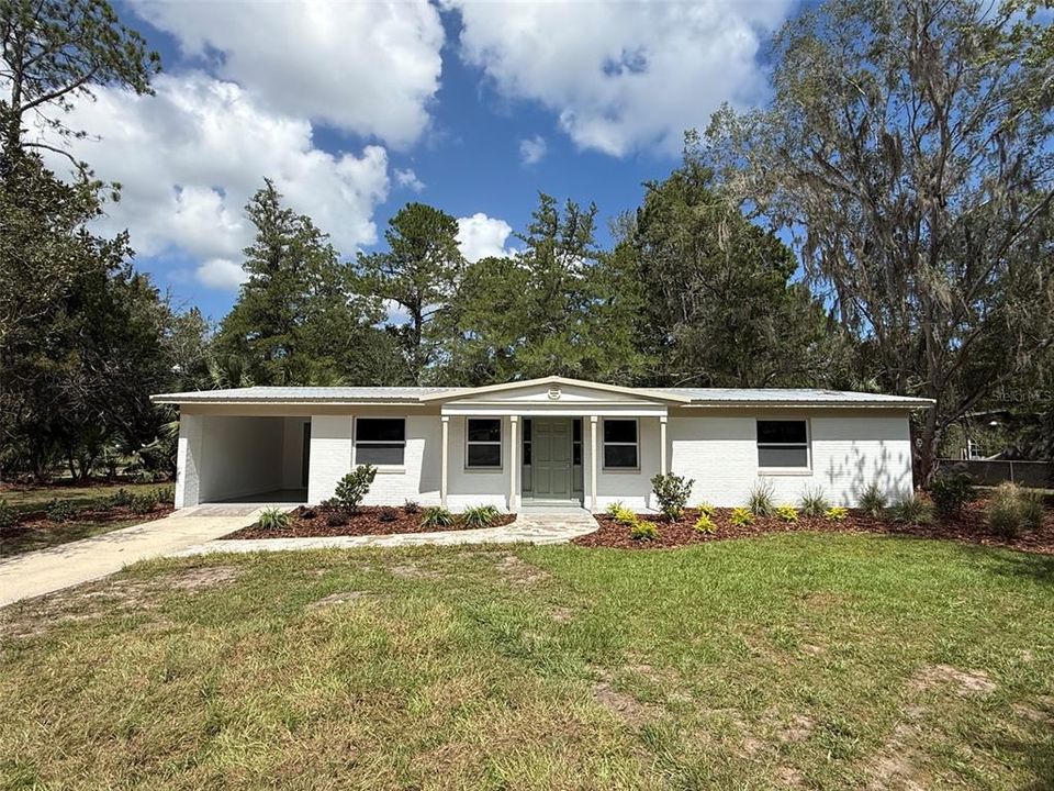 For Sale: $260,000 (3 beds, 2 baths, 1528 Square Feet)