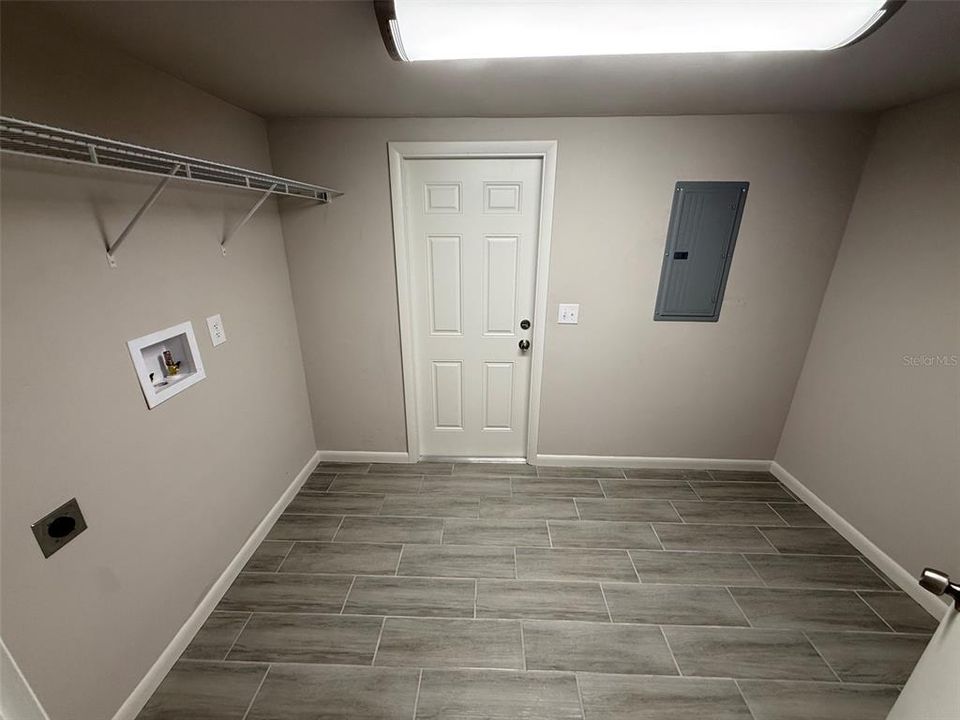 For Sale: $260,000 (3 beds, 2 baths, 1528 Square Feet)
