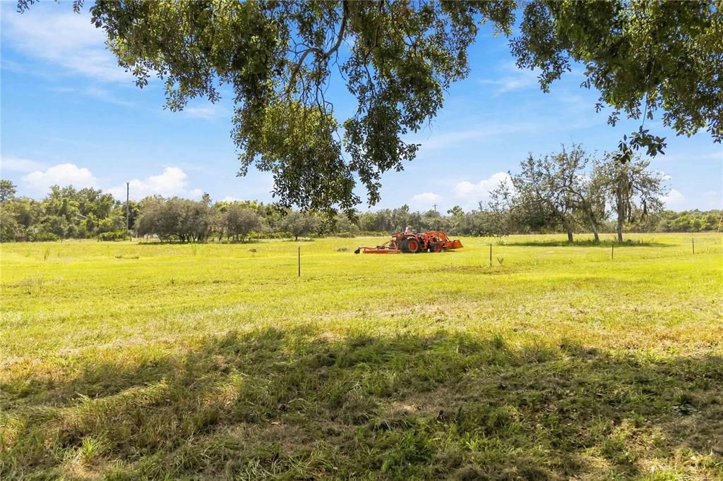 En Venta: $1,250,000 (9.36 acres)