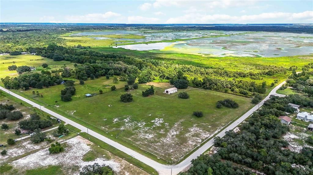 En Venta: $1,250,000 (9.36 acres)