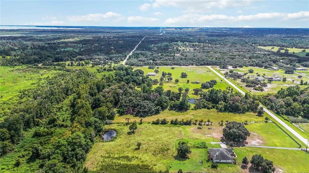 En Venta: $1,250,000 (9.36 acres)