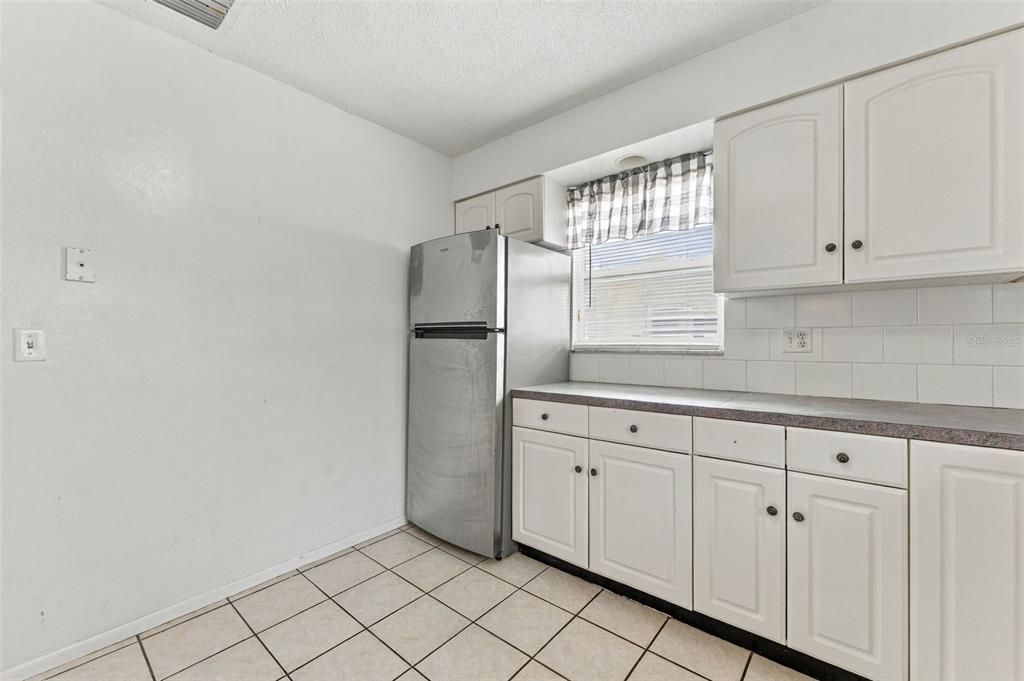 For Sale: $214,900 (3 beds, 2 baths, 1082 Square Feet)